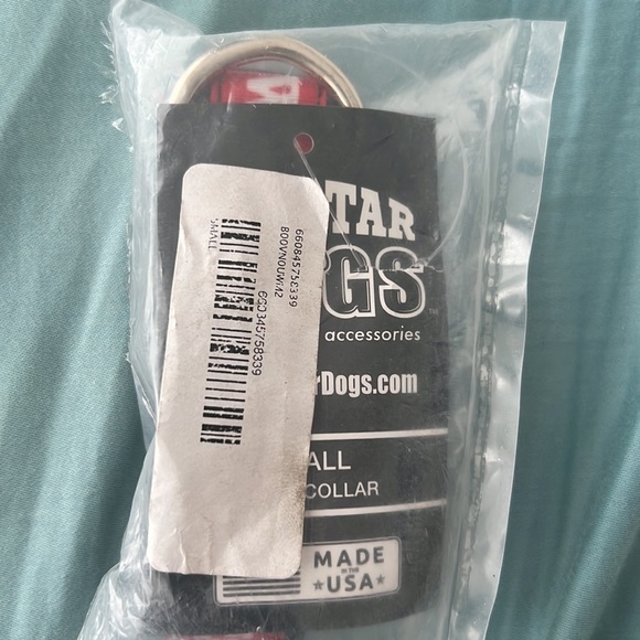 ALL STARS DOGS , Detroit Red Wings Team - Dog Collar size SMALL 8-14’ collar - Picture 2 of 2